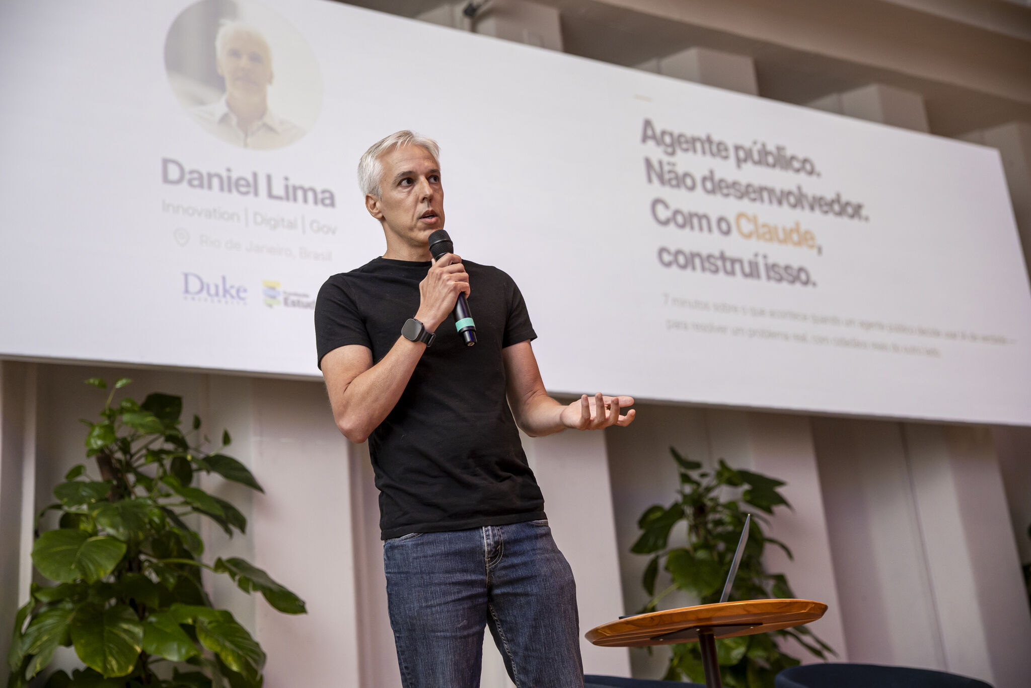 Speaker no palco